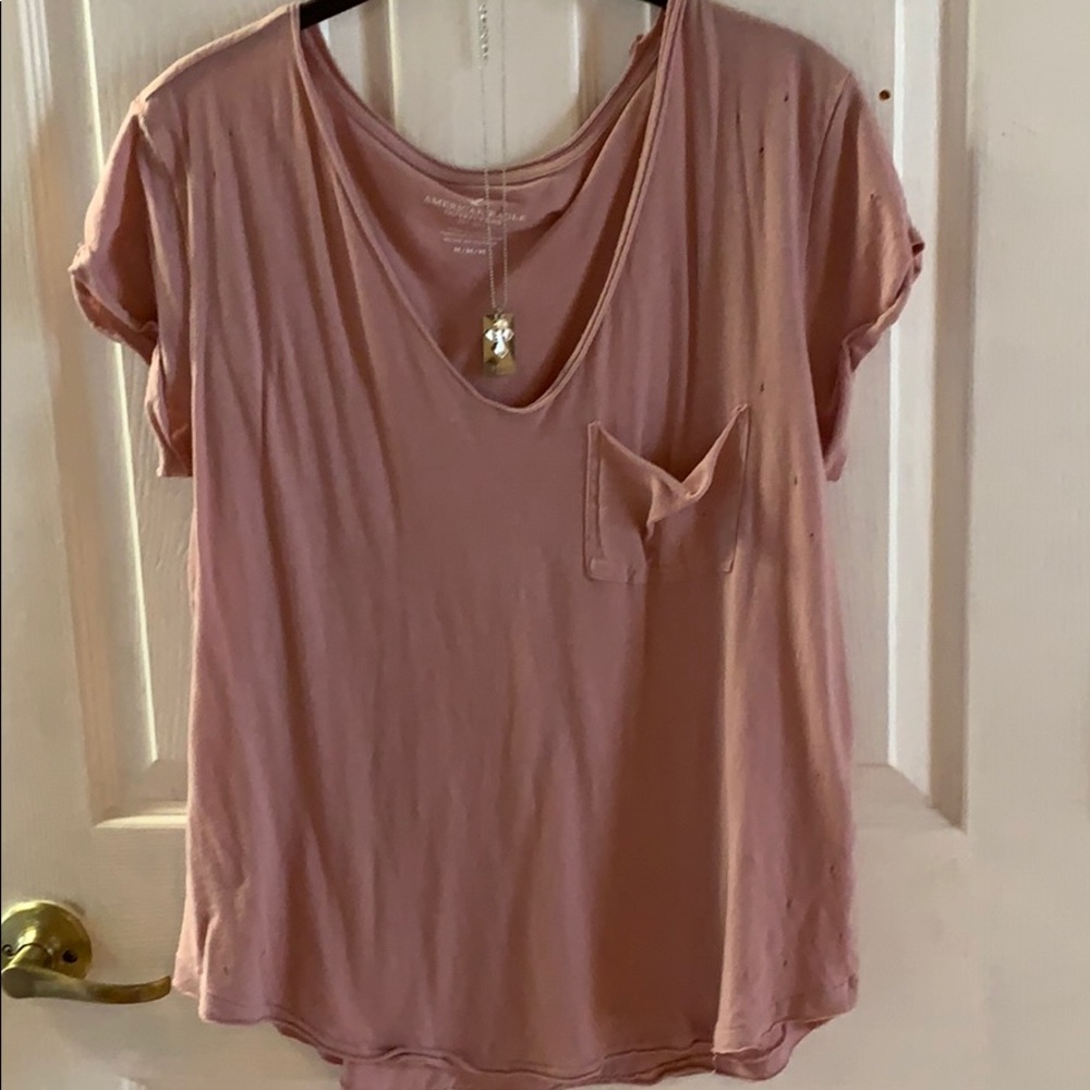 🔥 last chance🔥 distressed T-shirt M & necklace